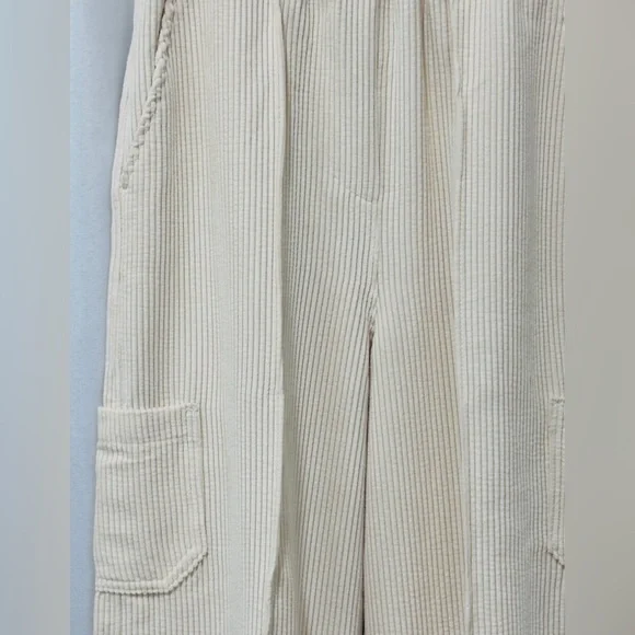 Urban Outfitters Ivory High Waist Flowy Wide-Leg Corduroy Pants. Small. NWT - Picture 8 of 15
